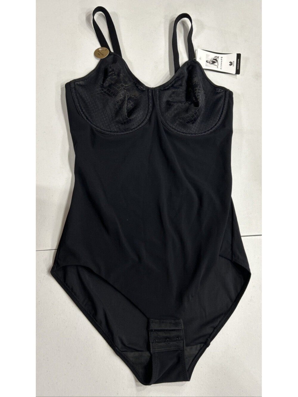 Wacoal Women's Minimizer Bra Bodysuit Moderate Control 801210 Size US 38C Black